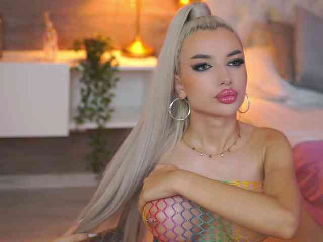JuicyJessye webcam