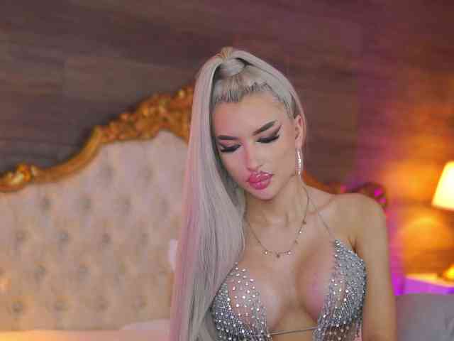 JuicyJessye webcam