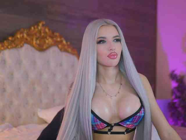 JuicyJessye webcam