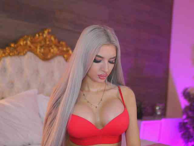 JuicyJessye webcam