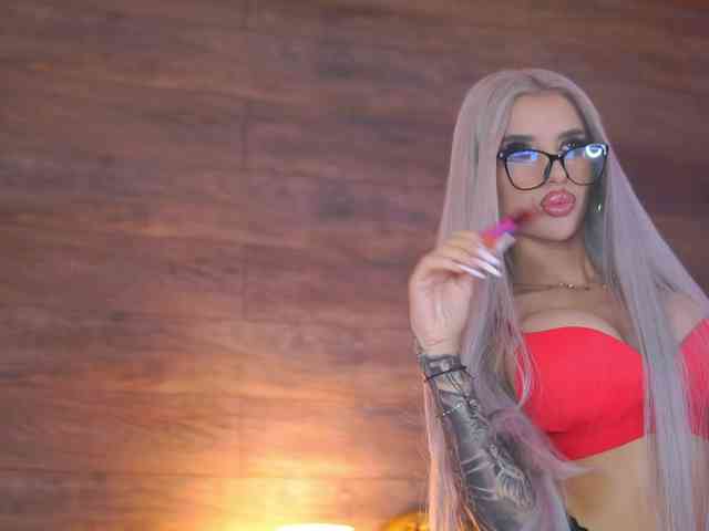 JuicyJessye webcam