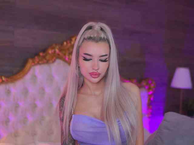 JuicyJessye webcam