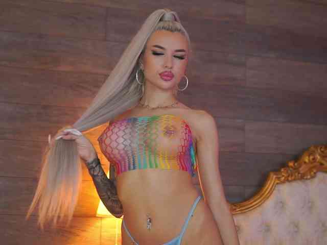 JuicyJessye webcam
