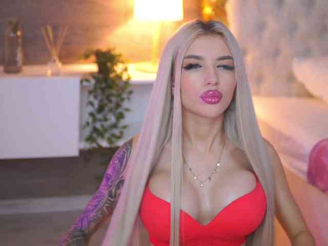 JuicyJessye webcam