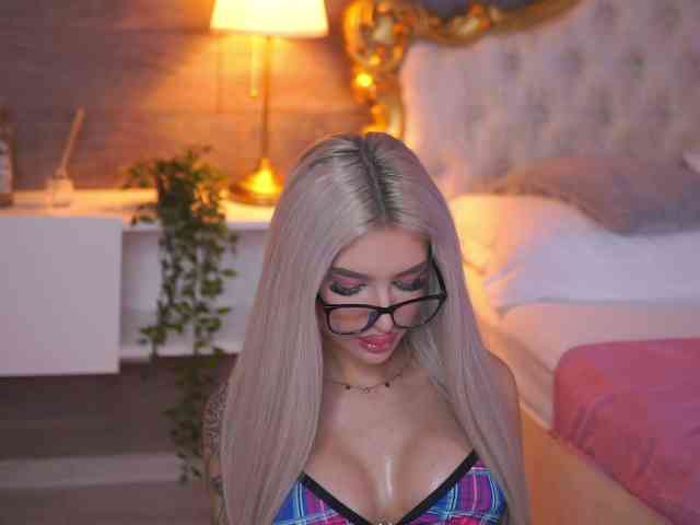 JuicyJessye webcam