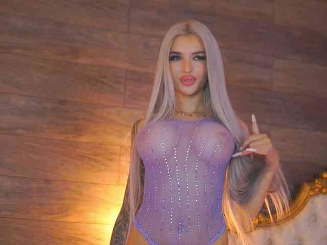 JuicyJessye webcam