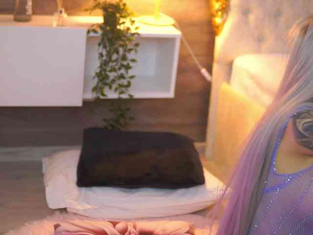 JuicyJessye webcam