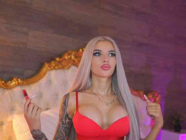 JuicyJessye webcam
