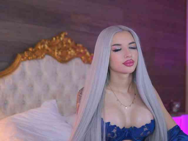 JuicyJessye webcam