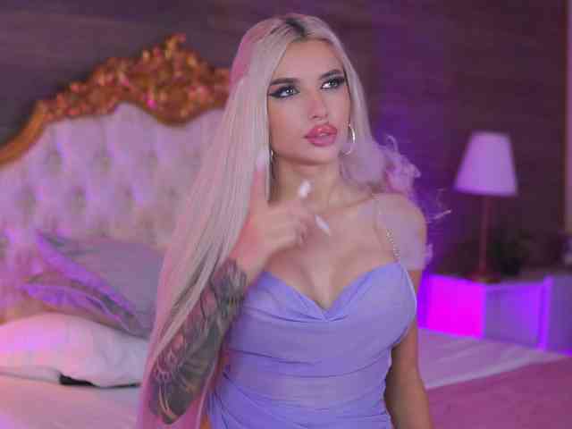 JuicyJessye webcam