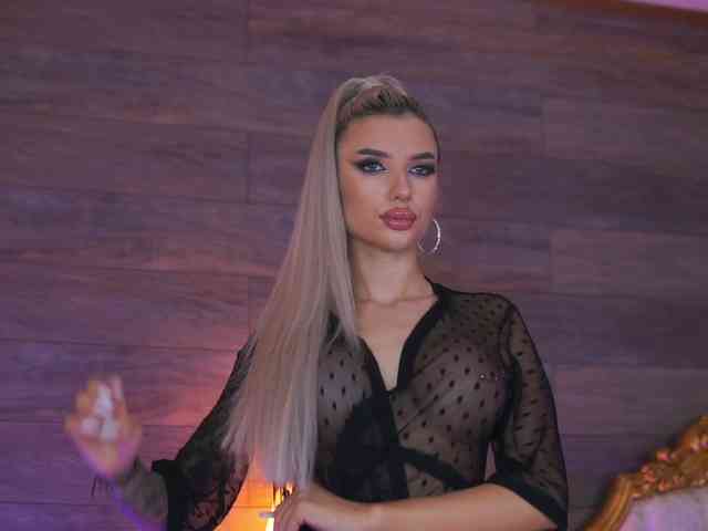 JuicyJessye webcam