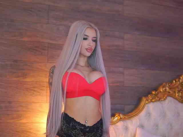 JuicyJessye webcam