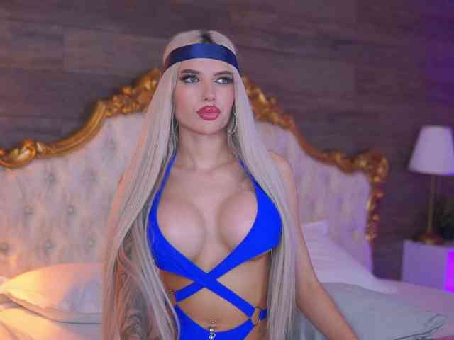 JuicyJessye webcam