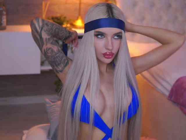 JuicyJessye webcam
