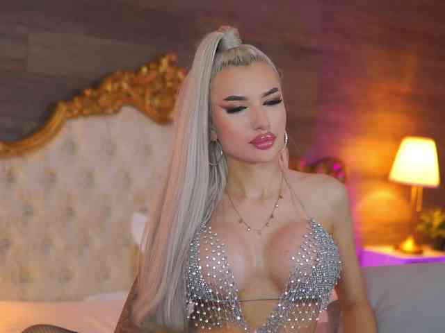 JuicyJessye webcam