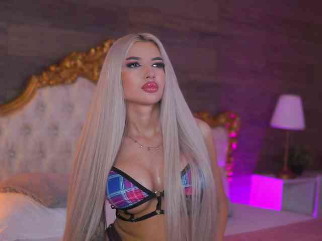 JuicyJessye webcam