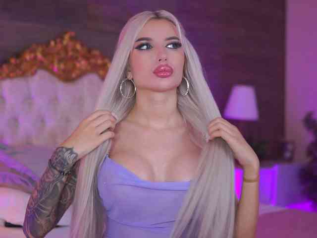 JuicyJessye webcam