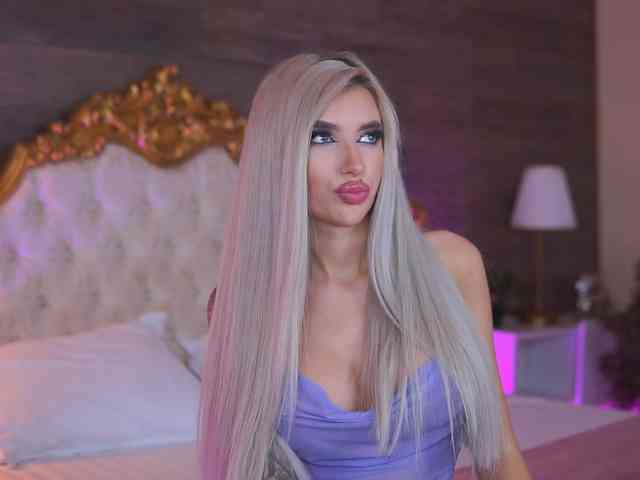 JuicyJessye webcam