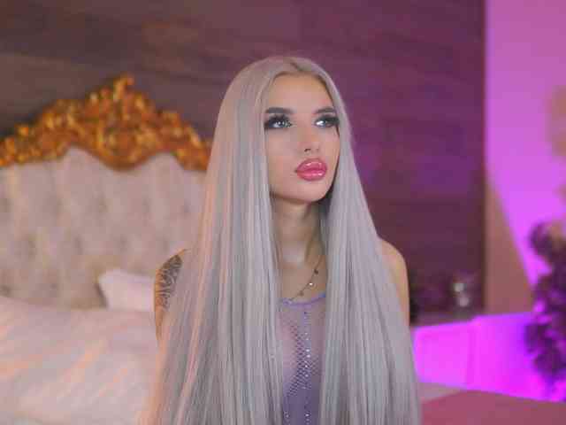 JuicyJessye webcam