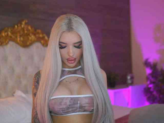 JuicyJessye webcam