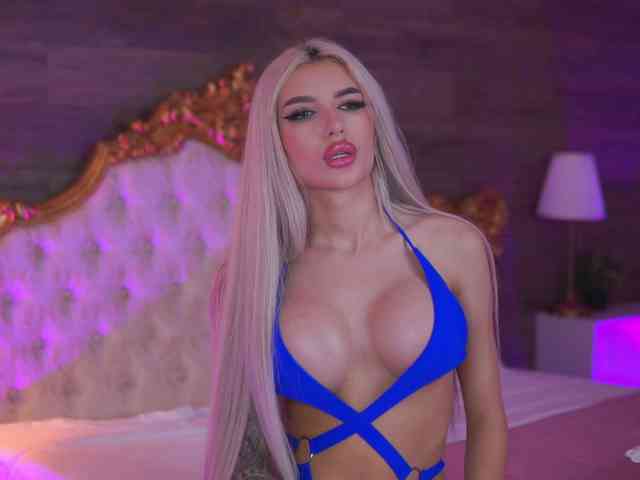 JuicyJessye webcam