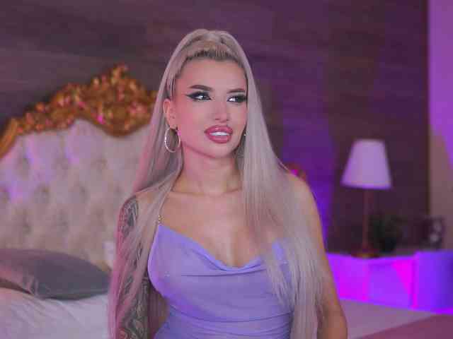 free live cam JuicyJessye