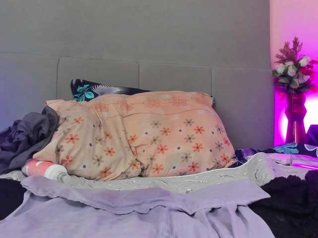 scarlethit's BongaCams show and profile