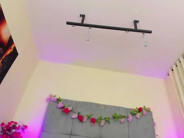 scarlethit's BongaCams show and profile