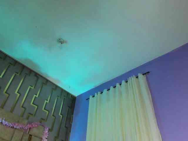 scarlethit webcam