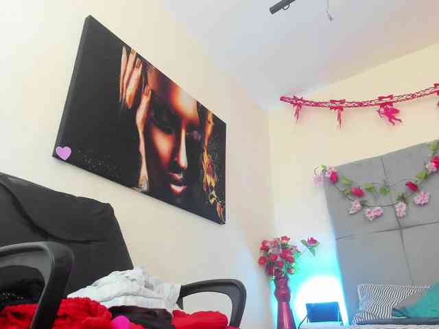 scarlethit Live Webcam on BongaCams