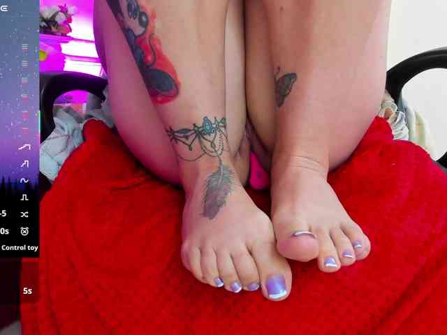 scarlethit scarlethit