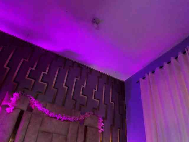 scarlethit webcam