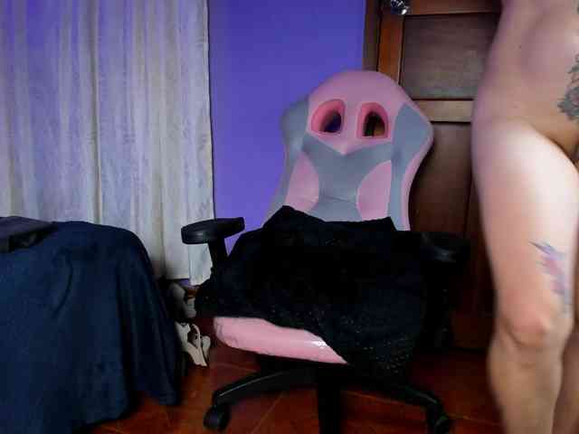 scarlethit webcam