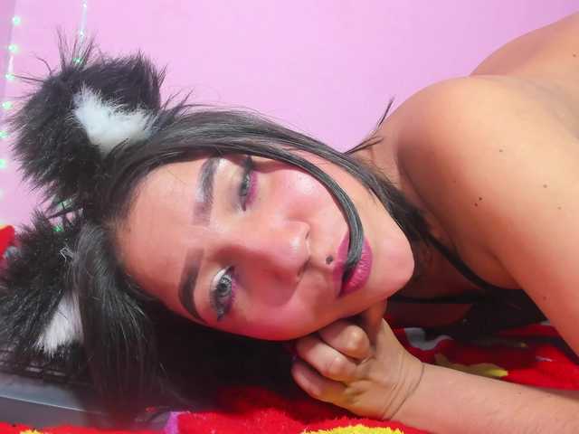 taylorlee's BongaCams show and profile