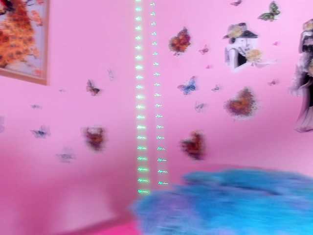 taylorlee's BongaCams show and profile