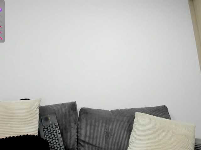 Min-Yuna's BongaCams show and profile