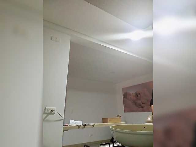 Min-Yuna's BongaCams show and profile