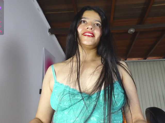 Min-Yuna's BongaCams show and profile