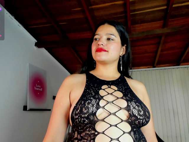 Min-Yuna's BongaCams show and profile