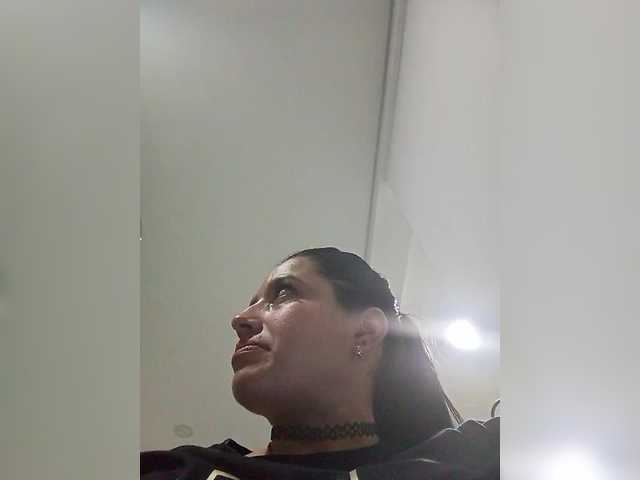 Min-Yuna's BongaCams show and profile