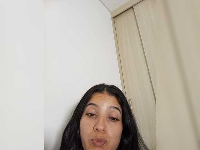 Min-Yuna's BongaCams show and profile