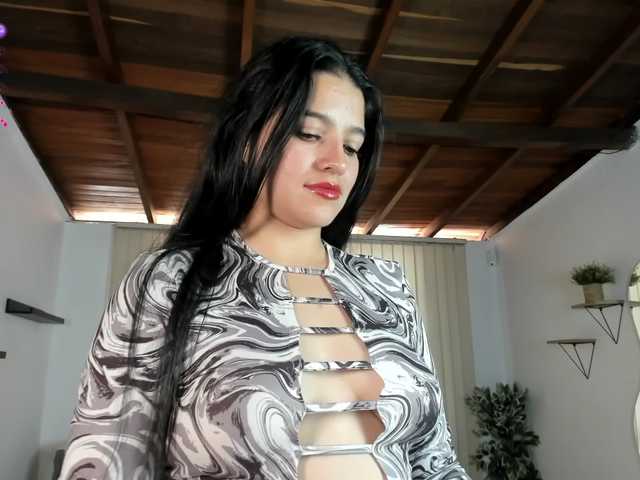 Min-Yuna's BongaCams show and profile