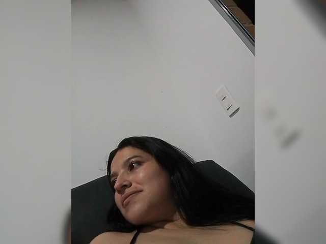 Min-Yuna's BongaCams show and profile