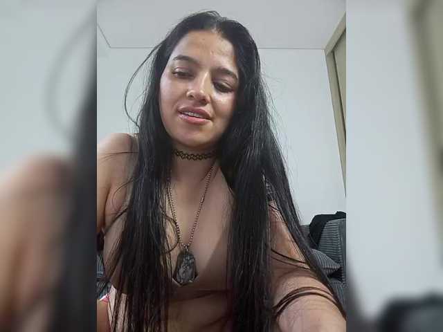 Min-Yuna's BongaCams show and profile