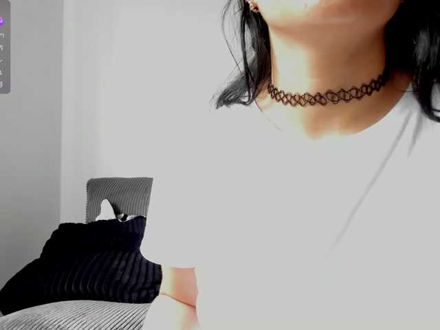 Min-Yuna's BongaCams show and profile