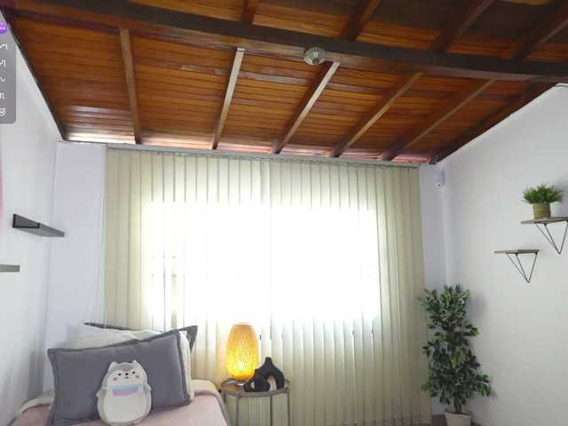 Min-Yuna's BongaCams show and profile