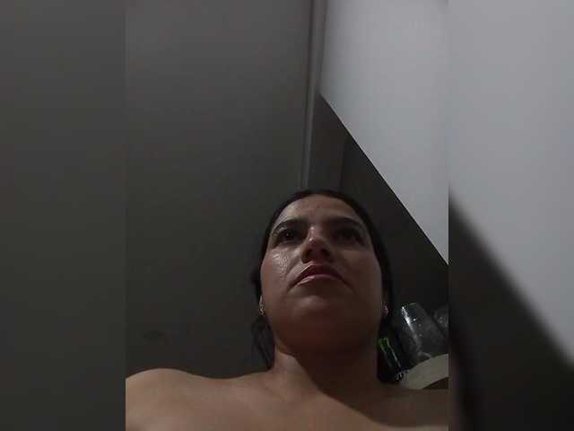 Min-Yuna's BongaCams show and profile