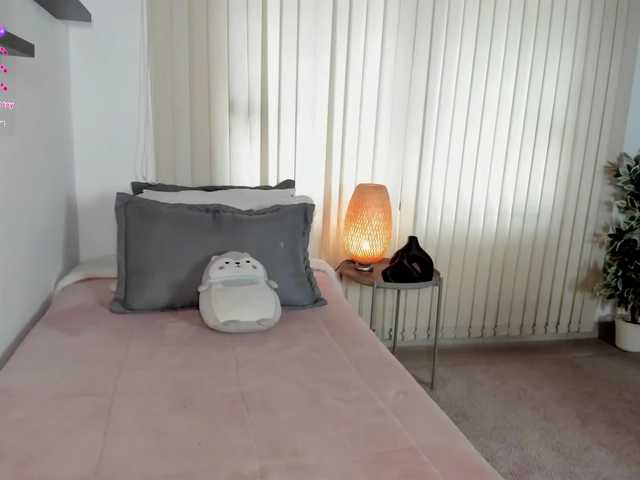 Min-Yuna's BongaCams show and profile