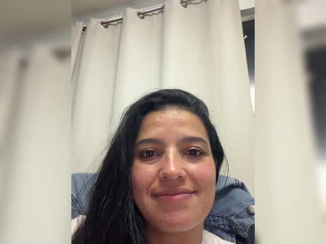 Min-Yuna's BongaCams show and profile