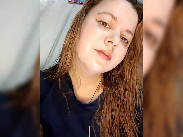 Malaya11's BongaCams show and profile